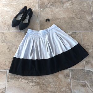 Express colorblock skirt cream and black size 4